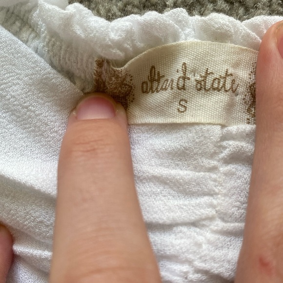 Cropped Peasant Top - Picture 3 of 4